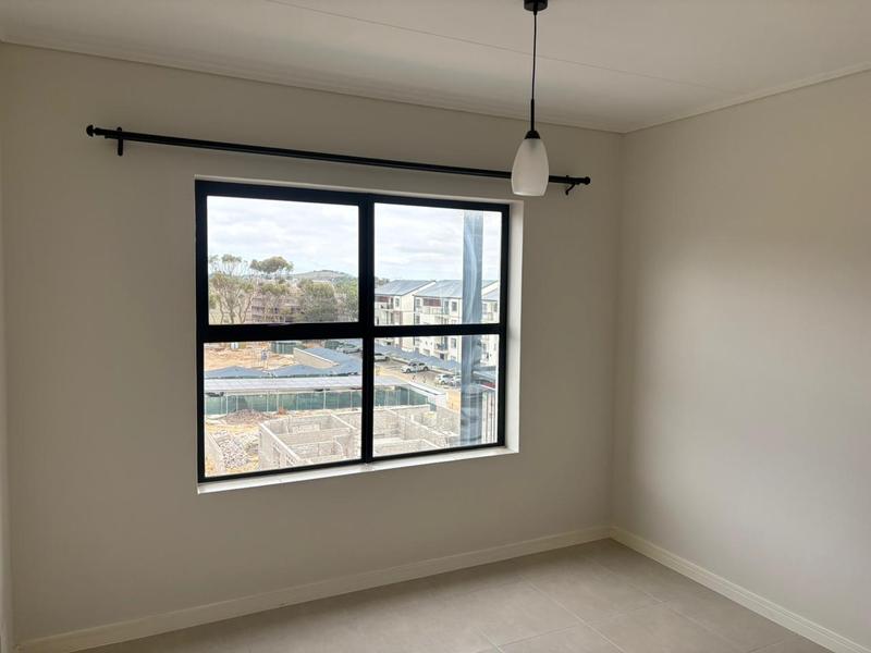 To Let 1 Bedroom Property for Rent in Richwood Western Cape